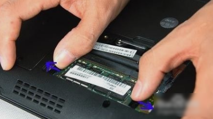 裝筆記本內存條