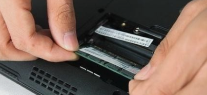 給筆記本裝內存條哦