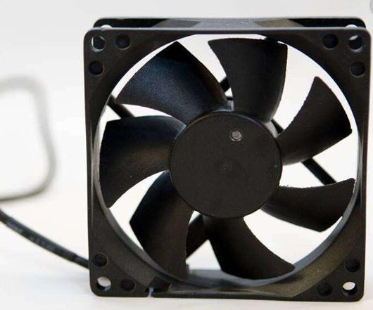 電腦風扇不轉 電腦風扇不轉