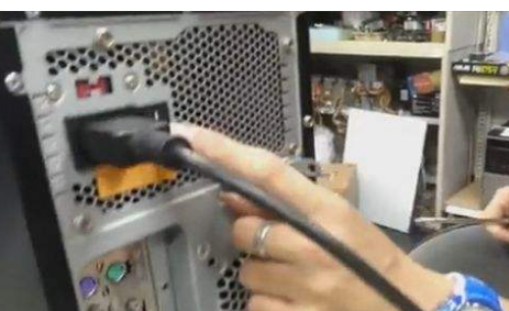 電腦黑屏什么原因?怎么辦? 電腦黑屏什么原因?怎么辦?