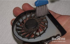 清理筆記本里的灰塵