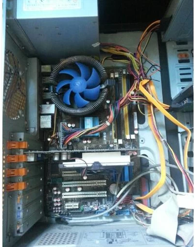 顯示器不亮 顯示器不亮